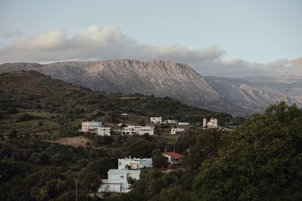 Lotusland, A Relaxing House At Amari Rethymno Villa Agia Fotini  Exterior photo
